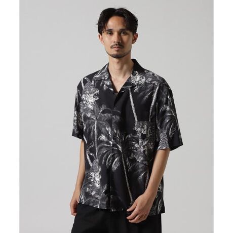 [^ԁF7835123006]yAVIREXVbvziFALOHA SHIRT "TIGER & PALM TREE"iڍׁEABbNX炵AnVc EՂƓ썑̃V̖؂gݍ킹IWȋEe̐ɃXbgEtȃVGbgEBLACK͕ʒJ[yAVIREX^ABbNXz1975NɃAJR̃RgN^[ƂđnƂAtCgWPbgł̔FmxIɍ߂B~^[ɋNABbNX́A@\IȃfUCoL̔ɎxĂB̌Iȕ\́AfuCfB[EW[YvugbvKvutBXxvȂǂ̃XN[ł􂵁Aт𗁂тB̖ʂ̖fUCAmX^WbNȖ킢͍ȂȆ̐lXxꑱĂB