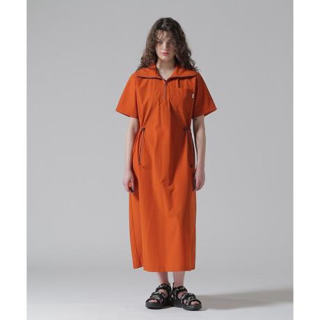 [^ԁF7835117605]2025 SPRING&amp;SUMMER ITEMHALF ZIP ACTIVE ONE PIECEEn\ʂ͝H{AĂɍœKȃACeELk̍cɐLт4WAY STRETCHŁA₷KȒSnEyʂŋxAƂnłBE߂̋܂̃fUCɂȂĂA߂ċ܂ƂĂAJĂĒ܂ByAVIREX WOMANz{iIȃ~^[EFA@\ƃfUCfB[XJWAɓeCBI㐫̂郌fB[XuhƂđARADSAzƂĉȓl̏֌fBXJWAĂĂ܂B