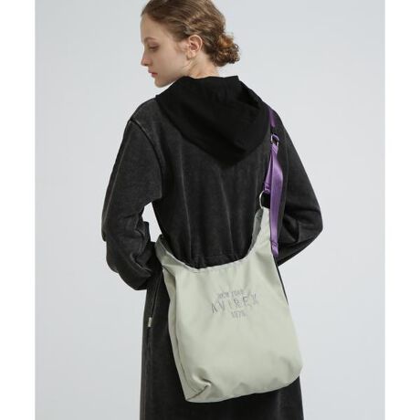 [^ԁF7835276704]EV_[RJ[ANZgBO\łBEƂfނ̃iCgpE}`LAՂeʁByAVIREX WOMANz{iIȃ~^[EFA@\ƃfUCfB[XJWAɓeCBI㐫̂郌fB[XuhƂđARADSAzƂĉȓl̏֌fBXJWAĂĂ܂B