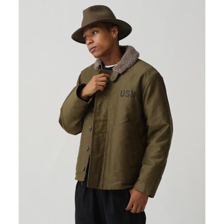 [^ԁF7835952039]E1945Nȍ~ɔzꂽKAHKIJ[N-1fbLWPbgẼApJE[pCȗȂǂ̃}Ci[`FWȂꂽN-1WPbgx[XɂfUCE\nɂ͎ՕɗDꂽx̒ʏ̃WONXƌĂ΂RbgOOnČ{̐n̗pECjOƋ܂ɂ{lApJE[pC̗pEp̑ʂ⓮₷l{i͑nɃiCfނ̗pE̎Օ߂郊uɂ̓E[u̗pEtgt@Xi[ɂ͓{̒t@Xi[̗pߔN}ɐȂiĂ郔Be[W~^[ARN^[̕ɂMĂ߂łXyVs[XƂȂĂByN-1 DECK JACKETz1940&50NɃAJCRiU.S. NAVYjɏ͒pAD̍bŒpĂ~^[AE^[̂ƁB~Gɂ́A₽tߍȍbɂāAm̐g邽߂̖hpƒƂĊJꂽwr[AE^[ByAVIREX^ABbNXz1975NɃAJR̃RgN^[ƂđnƂAtCgWPbgł̔FmxIɍ߂B~^[ɋNABbNX́A@\IȃfUCoL̔ɎxĂB̌Iȕ\́AfuCfB[EW[YvugbvKvutBXxvȂǂ̃XN[ł􂵁Aт𗁂тB̖ʂ̖fUCAmX^WbNȖ킢͍ȂȆ̐lXxꑱĂBg̃p\R̃j^[ɂāAiƃJ[قȂ ꍇ܂Bɐ\󂲂܂񂪁A܂l肢܂BVbv̍݌ɐ cX܂̏i܂܂Ă܂B݌ɐXϓׁA_ō݌ɂɂȂĂꍇ܂BTCY\́Ai̐nDȂǂ̓ɂǍ덷͂܂B\߂B摜̏i̓TvłBۂ̏ił́AdlEH኱قȂꍇ܂B