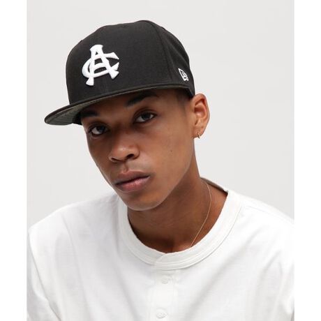 [^ԁF7835974002]EAVIREX50Nf̃LbvE6nMō\ꂽVGbg9FIFTY̗pEtgɂ́AAVIREX CORPS𗪂AChJEETChɂ́A50NLÕIWifUChJEobNɂ́AuhShJEcoɂ̓Jt[WgpEATCh̃XibvobNŃTCY𒲐\ENEWERAɂ͂ȂAAVIREX炵J[OWJEXg[gV[ɂ͌ȂACRjbNI݁Eʖ킸p₷VGbgyNEW ERA ^ j[Gz1920N̐ݗȗAEō̃wbhEFAJpj[ƂĖiĂuNEW ERAvBEEX|[cEt@bV𒴂A1lЂƂ̌ƃX^C\ɕ\邱ƂłwbhEFAłByAVIREX^ABbNXz1975NɃAJR̃RgN^[ƂđnƂAtCgWPbgł̔FmxIɍ߂B~^[ɋNABbNX́A@\IȃfUCoL̔ɎxĂB̌Iȕ\́AfuCfB[EW[YvugbvKvutBXxvȂǂ̃XN[ł􂵁Aт𗁂тB̖ʂ̖fUCAmX^WbNȖ킢͍ȂȆ̐lXxꑱĂBg̃p\R̃j^[ɂāAiƃJ[قȂ ꍇ܂Bɐ\󂲂܂񂪁A܂l肢܂BVbv̍݌ɐ cX܂̏i܂܂Ă܂B݌ɐXϓׁA_ō݌ɂɂȂĂꍇ܂BTCY\́Ai̐nDȂǂ̓ɂǍ덷͂܂B\߂B摜̏i̓TvłBۂ̏ił́AdlEH኱قȂꍇ܂B