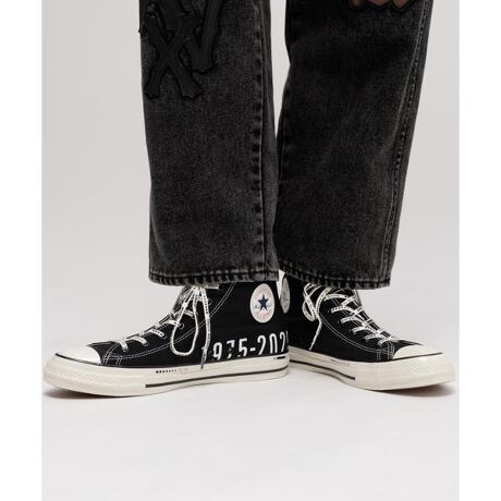 [^ԁF7835292001]2025Nɒa50N}AVIREXƁAXj[J[̒ԃuhCONVERSER{[VʂALL STAR HIoByiڍׁzEEΏ̃OtBbNEEɂAVIREX50th\u1975-2025ṽvgEOnCJbgɂ́AAVIREX̃x^Ô悤ɖDtĂAV[z[Əd˂ăV[[XŎ~߂dlE~bh\[Oɂ́uKEEPfEM FLYINGvɂ50th\uf75]'25vvgEV[[X́Ax[VbNWHITE̖nƁuKEEPfEM FLYINGvƁuf75]f25vvg2ނtyAVIREX^ABbNXz1975NɃAJR̃RgN^[ƂđnƂAtCgWPbgł̔FmxIɍ߂B~^[ɋNABbNX́A@\IȃfUCoL̔ɎxĂB̌Iȕ\́AfuCfB[EW[YvugbvKvutBXxvȂǂ̃XN[ł􂵁Aт𗁂тB̖ʂ̖fUCAmX^WbNȖ킢͍ȂȆ̐lXxꑱĂBg̃p\R̃j^[ɂāAiƃJ[قȂ ꍇ܂Bɐ\󂲂܂񂪁A܂l肢܂BVbv̍݌ɐ cX܂̏i܂܂Ă܂B݌ɐXϓׁA_ō݌ɂɂȂĂꍇ܂BTCY\́Ai̐nDȂǂ̓ɂǍ덷͂܂B\߂B摜̏i̓TvłBۂ̏ił́AdlEH኱قȂꍇ܂B