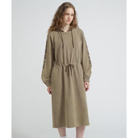 [^ԁF7835217603]Et[hO\ȃt[fB[^CṽXEFbgs[XẼS͗̓IȎhJŕ\EĤ郔Be[Ẃ̕EEGXg̓h[XgOdlōi邱ƂłǍ^ɍ킹Ē\B bNXAX^CAbv܂ByAVIREX WOMANz{iIȃ~^[EFA@\ƃfUCfB[XJWAɓeCBI㐫̂郌fB[XuhƂđARADSAzƂĉȓl̏֌fBXJWAĂĂ܂B