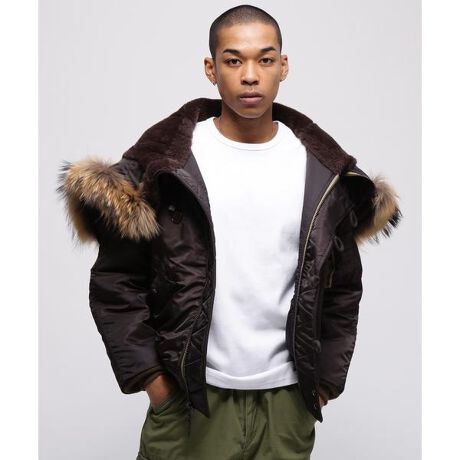 [^ԁF7835952024]EBe[WC̃IWiJ[N-2BE_f}XN𗯂߂Ēũׂ{bNX^OtEICSR[h[ṽfUCEfނVINTAGEC̓ł{iCgpEȂɂ݂͌uPbgfނ̃E[bTgpEu̓E[100̃`[uu̗pyN-2BzAJR1950Nɍ̗pnptCgWPbgBN-2ÃGA[tH[Xu[iAJRswFjł͖ڗƂɂȂ肷ɑΉA1950Nɂ͐FZ[WO[ɕύXm|QaaBN-2ÃfUC𓥏PĂAhɗDĂwr[][i-10`-30jp̃tCgWPbgłByAVIREX^ABbNXz1975NɃAJR̃RgN^[ƂđnƂAtCgWPbgł̔FmxIɍ߂B~^[ɋNABbNX́A@\IȃfUCoL̔ɎxĂB̌Iȕ\́AfuCfB[EW[YvugbvKvutBXxvȂǂ̃XN[ł􂵁Aт𗁂тB̖ʂ̖fUCAmX^WbNȖ킢͍ȂȆ̐lXxꑱĂBg̃p\R̃j^[ɂāAiƃJ[قȂ ꍇ܂Bɐ\󂲂܂񂪁A܂l肢܂BVbv̍݌ɐ cX܂̏i܂܂Ă܂B݌ɐXϓׁA_ō݌ɂɂȂĂꍇ܂B  TCY\́Ai̐nDȂǂ̓ɂǍ덷͂܂B\߂B摜̏i̓TvłBۂ̏ił́AdlEH኱قȂꍇ܂B