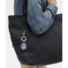 SIGNATURE LOGO KEY HOLDER