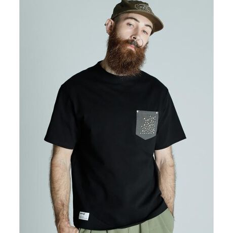 [^ԁF7825134011]fށF100YFySchott^Vbgz  C_[XWPbg̑㖼ƂSchott̗j́A1913NAj[[NŃA[BEVbgAWbNEVbǧZɂĎn܂B ̓CR[gHꂾA1928NɐEŏ߂ătgWbp[̗pC_[XWPbguPerfectovV[Y𔭔B {^dlȂAIȃWPbgƂĘbƂȂǍ̃C_[Xjɑ傫ȉe^B āASchott̖𐢊Eɒm炵߂̂50Nɔ\ꂽ^̃X^bYG|bgɔz`̃f"X^["B [YZbNXsXgY͂߁ÃA[eBXg⃂[^[TCNXgɎxA𒴂i̒ԂƂčȂ̐lX𖣗B ŋ߂ł͒ԃfłȂAJWAC[ȂǁAɎɍ킹Đi𐋂vVYȂB C_[X̗j͉iSchottƂƂɂB