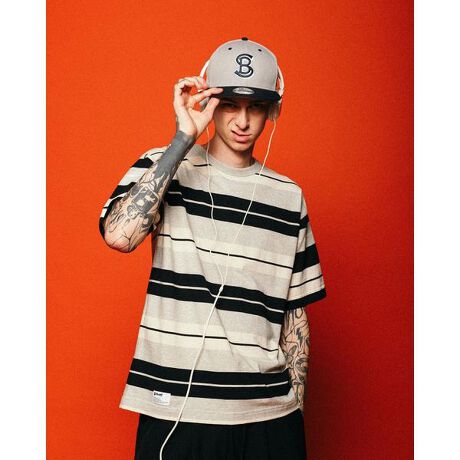 [^ԁF7825134012]7oz.̃wr[EFCgŃI[vGhȂł͂̂ӂƂA{[hCŃUbNƂdAJuh炵܂BNlC̃_{[_[TVcBV[YԂ̍~Ƒu₩ȃO[~VNłB̏i̓N[|ΏۊOƂȂĂ܂BySchott^Vbgz  C_[XWPbg̑㖼ƂSchott̗j́A1913NAj[[NŃA[BEVbgAWbNEVbǧZɂĎn܂B ̓CR[gHꂾA1928NɐEŏ߂ătgWbp[̗pC_[XWPbguPerfectovV[Y𔭔B {^dlȂAIȃWPbgƂĘbƂȂǍ̃C_[Xjɑ傫ȉe^B āASchott̖𐢊Eɒm炵߂̂50Nɔ\ꂽ^̃X^bYG|bgɔz`̃f X^[B [YZbNXsXgY͂߁ÃA[eBXg⃂[^[TCNXgɎxA𒴂i̒ԂƂčȂ̐lX𖣗B ŋ߂ł͒ԃfłȂAJWAC[ȂǁAɎɍ킹Đi𐋂vVYȂB C_[X̗j͉iSchottƂƂɂB