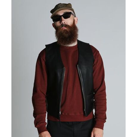 [^ԁF7825951002]JEnChfނ̃VvȃoCJ[YxXgBCi[ɂ͂񃉃C_[XGWɃC[h邱Ƃ\ŁAT⃏[NVc̏ォHDԓIȒȂɂœKłB̏i̓N[|ΏۊOƂȂĂ܂BySchott^Vbgz C_[XWPbg̑㖼ƂSchott̗j́A1913NAj[[NŃA[BEVbgWbNVbǧZɂĎn܂B̓CR[gHꂾA1928NɐEŏ߂ătgWbp[̗pC_[XWPbguPerfectovV[Y𔭔B{^dlȂAIȃWPbgƂĘbƂȂǍ̃C_[Xjɑ傫ȉe^BāASchott̖𐢊Eɒm炵߂̂50Nɔ\ꂽ^̃X^bYG|bgɔz`̃fhX^[gB̐V삱AfwUEChEiMu\ҁvxŁA}[EuhZƌĂ郂fłB̌[YZbNXsXgY͂߁ÃbN~[WVɎxA𒴂i̔ԂƂčȂ̐lX𖣗Bŋ߂ł͒ԃfłȂAJWAC[ȂǁAɎɍ킹Đi𐋂vVYȂBC_[X̗j͉iSchottƂƂɂB