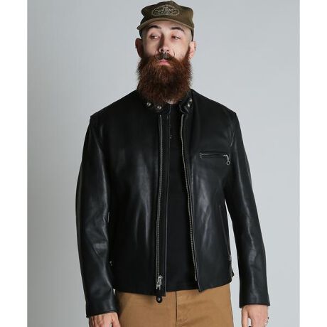 [^ԁF7825950037]Schott̒ԃC_[XWPbg641RIDERS 2013NfɓׂłB  VvȃfUC͂̃VOC_[XŁAdŗǎȃXeAnChU[(v)gpĂ܂B  2013Nf葳̍⋹琞Ɋ|ẴVGbg኱CȂǁÃj[YɃAbvf[gWPbgɎdオĂ蒅pۂ̃VGbgƂĂN[!  ݂̓X^hJ[ŁACi[ɂ̓Wbp[ɂĒE\ȃt@[CjOExXgt3V[Yp郉C_[XWPbgłBSchott1913NAj[[NC[Xgu[hEFCɂāAA[BƃW̃VbgZɂX^[guVbgvB1928NɐEŎn߂ăWbvJ̃C_[XWPbgJAA[Bp̗tƂp[tFNgƖt܂B̌A`ƂuX^[v𔭕\B}[Euh߁AX̃rbOl[̃f𒅗pA̐lC͐EɍL܂܂BOꂵiǗ̌ōoVbg̐íAꐢI߂ɋyԌÂǂ̕󂯌pł鐔ȂuḧłBX܂ɂ₢킹̍ۂ͕iԂ\tB̏i̓N[|ΏۊOƂȂĂ܂BySchott^Vbgz C_[XWPbg̑㖼ƂSchott̗j́A1913NAj[[NŃA[BEVbgWbNVbǧZɂĎn܂B̓CR[gHꂾA1928NɐEŏ߂ătgWbp[̗pC_[XWPbguPerfectovV[Y𔭔B{^dlȂAIȃWPbgƂĘbƂȂǍ̃C_[Xjɑ傫ȉe^BāASchott̖𐢊Eɒm炵߂̂50Nɔ\ꂽ^̃X^bYG|bgɔz`̃fhX^[gB@̐V삱AfwUEChEiMu\ҁvxŁA}[EuhZƌĂ郂fłB̌[YZbNXsXgY͂߁ÃbN~[WVɎxA𒴂i̔ԂƂčȂ̐lX𖣗Bŋ߂ł͒ԃfłȂAJWAC[ȂǁAɎɍ킹Đi𐋂vVYȂBC_[X̗j͉iSchottƂƂɂB