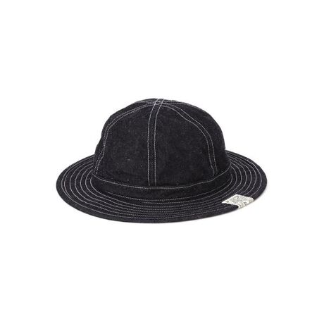 [^ԁF7825974201]̏i̓N[|ΏۊOƂȂĂ܂BySchott^VbgzC_[XWPbg̑㖼ƂSchott̗j́A1913NAj[[NŃA[BEVbgWbNVbǧZɂĎn܂B̓CR[gHꂾA1928NɐEŏ߂ătgWbp[̗pC_[XWPbguPerfectovV[Y𔭔B{^dlȂAIȃWPbgƂĘbƂȂǍ̃C_[Xjɑ傫ȉe^BāASchott̖𐢊Eɒm炵߂̂50Nɔ\ꂽ^̃X^bYG|bgɔz`̃fhX^[gB@̐V삱AfwUEChEiMu\ҁvxŁA}[EuhZƌĂ郂fłB̌[YZbNXsXgY͂߁ÃbN~[WVɎxA𒴂i̔ԂƂčȂ̐lX𖣗Bŋ߂ł͒ԃfłȂAJWAC[ȂǁAɎɍ킹Đi𐋂vVYȂBC_[X̗j͉iSchottƂƂɂB