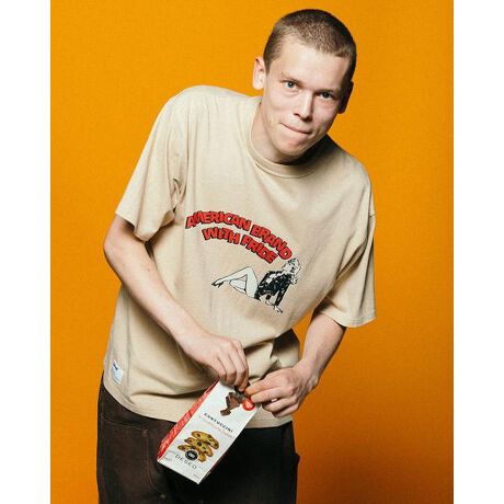 [^ԁF7825134027]ĖȂ̂悤ȃhCȃ^b`͎cz肵]┖Ȑn̗pBV[YlC𔎂Ă鏗`[t̃OtBbNB̏i̓N[|ΏۊOƂȂĂ܂BySchott^VbgzC_[XWPbg̑㖼ƂSchott̗j́A1913NAj[[NŃA[BEVbgAWbNEVbǧZɂĎn܂B̓CR[gHꂾA1928NɐEŏ߂ătgWbp[̗pC_[XWPbguPerfectovV[Y𔭔B{^dlȂAIȃWPbgƂĘbƂȂǍ̃C_[Xjɑ傫ȉe^BāASchott̖𐢊Eɒm炵߂̂50Nɔ\ꂽ^̃X^bYG|bgɔz`̃f X^[B[YZbNXsXgY͂߁ÃA[eBXg⃂[^[TCNXgɎxA𒴂i̒ԂƂčȂ̐lX𖣗Bŋ߂ł͒ԃfłȂAJWAC[ȂǁAɎɍ킹Đi𐋂vVYȂBC_[X̗j͉iSchottƂƂɂB