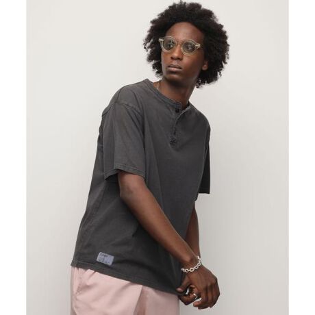 [^ԁF7825934008]Ƃ7oz{fBgpBI[vGhȂł͂̂ӂƂA{[hCŃUbNƂdAJuh炵܂B痿߂𒲐ABe[Wӂ痧Schott̐EςɃ}b`܂Bfނ̓╗y߂VvȃfUCBɃsXxQӏɔzĂ܂BR[fl[gōlɍ̃V[Yɂ͊ԈႢȂ}Xgł߂₷vCXR}[VIȃACeł܂ɓ҂łp܂B̏i̓N[|ΏۊOƂȂĂ܂BySchott^Vbgz  C_[XWPbg̑㖼ƂSchott̗j́A1913NAj[[NŃA[BEVbgAWbNEVbǧZɂĎn܂B ̓CR[gHꂾA1928NɐEŏ߂ătgWbp[̗pC_[XWPbguPerfectovV[Y𔭔B {^dlȂAIȃWPbgƂĘbƂȂǍ̃C_[Xjɑ傫ȉe^B āASchott̖𐢊Eɒm炵߂̂50Nɔ\ꂽ^̃X^bYG|bgɔz`̃f X^[B [YZbNXsXgY͂߁ÃA[eBXg⃂[^[TCNXgɎxA𒴂i̒ԂƂčȂ̐lX𖣗B ŋ߂ł͒ԃfłȂAJWAC[ȂǁAɎɍ킹Đi𐋂vVYȂB C_[X̗j͉iSchottƂƂɂB