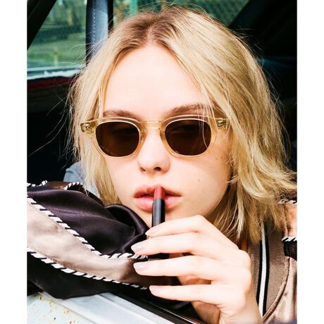 [^ԁF7825970036]1950NɒãEFgX^CpANVJȕ͋CZACEFAB⑾߂̃evƊۂ݂ттt[IŁAIȃ{[̂VGbgo܂BLIAMfYȂAt[͂̂܂܂ɂ邱ƂŁAڂ͂̂܂܂ɂNVbNɁB𒴂ĈEFgt[́AghɍE邱ƂȂAǂȃX^Cɂ}b`AR[fBl[g̕LĂ܂B܂Aevɂ͍oS[hSchottSBɁAo`ɂ̓uh̃ACRłONESTAR̃X^[X^bYzuAו܂ł蔲fUC͂łBwTOXxtYɌہA Kl̃p~Lłp10OFFN[|t܂B w1NԂ̗LƂȂ܂BN[|ƕčwؖB̏i̓N[|ΏۊOƂȂĂ܂BySchott^VbgzC_[XWPbg̑㖼ƂSchott̗j́A1913NAj[[NŃA[BEVbgWbNVbǧZɂĎn܂B̓CR[gHꂾA1928NɐEŏ߂ătgWbp[̗pC_[XWPbguPerfectovV[Y𔭔B{^dlȂAIȃWPbgƂĘbƂȂǍ̃C_[Xjɑ傫ȉe^BāASchott̖𐢊Eɒm炵߂̂50Nɔ\ꂽ^̃X^bYG|bgɔz`̃f X^[ B@̐V삱AfwUEChEiMu\ҁvxŁA}[EuhZƌĂ郂fłB̌[YZbNXsXgY͂߁ÃbN~[WVɎxA𒴂i̔ԂƂčȂ̐lX𖣗Bŋ߂ł͒ԃfłȂAJWAC[ȂǁAɎɍ킹Đi𐋂vVYȂBC_[X̗j͉iSchottƂƂɂB