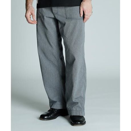 [^ԁF7825910010]1950NɂăAJ̃[NEFAɎgpꂽRbgERo[gfށBoɐFƔQۂɂĐDグD萶nłB͐nɍׂZW\ƂōƂɂĉĂڗȂʂ_ĂB1930Nɏ߂ĕČRŃu[fj̗pꂽM-35 FATIGUE PANTS`[tɍȟj{^V`obNB̏i̓N[|ΏۊOƂȂĂ܂BySchott^Vbgz  C_[XWPbg̑㖼ƂSchott̗j́A1913NAj[[NŃA[BEVbgAWbNEVbǧZɂĎn܂B ̓CR[gHꂾA1928NɐEŏ߂ătgWbp[̗pC_[XWPbguPerfectovV[Y𔭔B {^dlȂAIȃWPbgƂĘbƂȂǍ̃C_[Xjɑ傫ȉe^B āASchott̖𐢊Eɒm炵߂̂50Nɔ\ꂽ^̃X^bYG|bgɔz`̃f X^[B [YZbNXsXgY͂߁ÃA[eBXg⃂[^[TCNXgɎxA𒴂i̒ԂƂčȂ̐lX𖣗B ŋ߂ł͒ԃfłȂAJWAC[ȂǁAɎɍ킹Đi𐋂vVYȂB C_[X̗j͉iSchottƂƂɂB