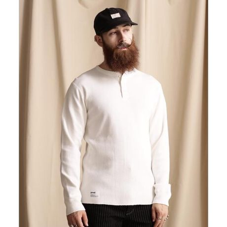 [^ԁF7825930007]Rbg100̃njJbt LS T-SHIRTBnʂ̉ʂ́AnƑ̂̊ԂɋC̑woẢ𓦂Ȃʂ܂BŒʋCɂDĂ̂ŁAH~KɎgƂł܂Bfނ̗ǂñw[lbÑOX[uTVcłBySchott^VbgzC_[XWPbg̑㖼ƂSchott̗j́A1913NAj[[NŃA[BEVbgAWbNEVbǧZɂĎn܂B̓CR[gHꂾA1928NɐEŏ߂ătgWbp[̗pC_[XWPbguPerfectovV[Y𔭔B{^dlȂAIȃWPbgƂĘbƂȂǍ̃C_[Xjɑ傫ȉe^BāASchott̖𐢊Eɒm炵߂̂50Nɔ\ꂽ^̃X^bYG|bgɔz`̃fhX^[gB̐V삱AfwUEChEiMu\ҁvxŁA}[EuhZƌĂ郂fłB̌[YZbNXsXgY͂߁ÃbN~[WVɎxA𒴂i̔ԂƂčȂ̐lX𖣗Bŋ߂ł͒ԃfłȂAJWAC[ȂǁAɎɍ킹Đi𐋂vVYȂBC_[X̗j͉iSchottƂƂɂB