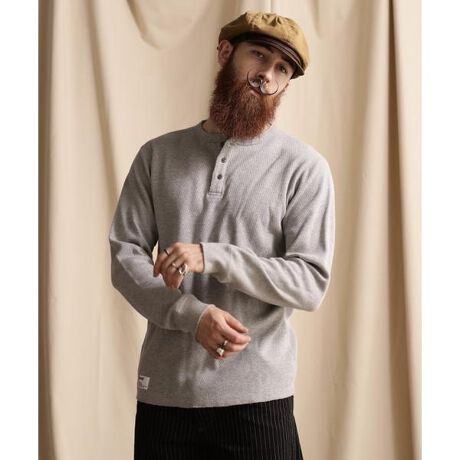 [^ԁF7825930007]Rbg100̃njJbt LS T-SHIRTBnʂ̉ʂ́AnƑ̂̊ԂɋC̑woẢ𓦂Ȃʂ܂BŒʋCɂDĂ̂ŁAH~KɎgƂł܂Bfނ̗ǂñw[lbÑOX[uTVcłBySchott^VbgzC_[XWPbg̑㖼ƂSchott̗j́A1913NAj[[NŃA[BEVbgAWbNEVbǧZɂĎn܂B̓CR[gHꂾA1928NɐEŏ߂ătgWbp[̗pC_[XWPbguPerfectovV[Y𔭔B{^dlȂAIȃWPbgƂĘbƂȂǍ̃C_[Xjɑ傫ȉe^BāASchott̖𐢊Eɒm炵߂̂50Nɔ\ꂽ^̃X^bYG|bgɔz`̃fhX^[gB̐V삱AfwUEChEiMu\ҁvxŁA}[EuhZƌĂ郂fłB̌[YZbNXsXgY͂߁ÃbN~[WVɎxA𒴂i̔ԂƂčȂ̐lX𖣗Bŋ߂ł͒ԃfłȂAJWAC[ȂǁAɎɍ킹Đi𐋂vVYȂBC_[X̗j͉iSchottƂƂɂB