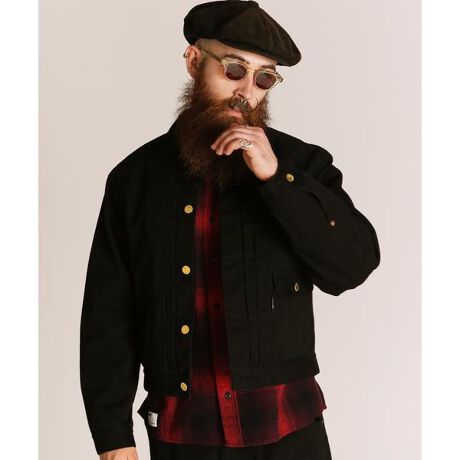 [^ԁF7825252006]EHbVH{Ƃ_bNnɁA50ÑXgAuhɌꂽX^C𓥏PBɂ̓IWĩlbvuPbgn\荇킹hɗDꂽACełB{^̓IWi̐^J`FW{^gpAނƂŌ򊴂݂Ȃ蕗܂Bxbg̓re[W^Cv̊ђʌ^ŁAl[̓S[gU[ōĂ̂łoNω܂B̏i̓N[|ΏۊOƂȂĂ܂BySchott^VbgzC_[XWPbg̑㖼ƂSchott̗j́A1913NAj[[NŃA[BEVbgAWbNEVbǧZɂĎn܂B̓CR[gHꂾA1928NɐEŏ߂ătgWbp[̗pC_[XWPbguPerfectovV[Y𔭔B{^dlȂAIȃWPbgƂĘbƂȂǍ̃C_[Xjɑ傫ȉe^BāASchott̖𐢊Eɒm炵߂̂50Nɔ\ꂽ^̃X^bYG|bgɔz`̃f X^[B[YZbNXsXgY͂߁ÃA[eBXg⃂[^[TCNXgɎxA𒴂i̒ԂƂčȂ̐lX𖣗Bŋ߂ł͒ԃfłȂAJWAC[ȂǁAɎɍ킹Đi𐋂vVYȂB C_[X̗j͉iSchottƂƂɂB