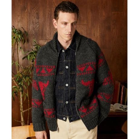 [^ԁF7825240006]\nɏ㎿ȃE[100Anɂ̓|GXe100gpAۉƒSn˔ꒅB邭҂܂ꂽjbgC܂݁AӂƂL[v܂BV{bNȃobt@[2FWJBNVbNȂ_ȃRgXgAX^CO̎Ƃĉf鑶݊łBgɂƂChVGbgɁAZ߂̒킹邱ƂŃBe[WCNȕ͋CIɃAbvf[gBAE^[oŉHD邾ŁAƐ𕹂X^C܂B̏i̓N[|ΏۊOƂȂĂ܂BySchott^VbgzC_[XWPbg̑㖼ƂSchott̗j́A1913NAj[[NŃA[BEVbgAWbNEVbǧZɂĎn܂B̓CR[gHꂾA1928NɐEŏ߂ătgWbp[̗pC_[XWPbguPerfectovV[Y𔭔B{^dlȂAIȃWPbgƂĘbƂȂǍ̃C_[Xjɑ傫ȉe^BāASchott̖𐢊Eɒm炵߂̂50Nɔ\ꂽ^̃X^bYG|bgɔz`̃f X^[B[YZbNXsXgY͂߁ÃA[eBXg⃂[^[TCNXgɎxA𒴂i̒ԂƂčȂ̐lX𖣗Bŋ߂ł͒ԃfłȂAJWAC[ȂǁAɎɍ킹Đi𐋂vVYȂBC_[X̗j͉iSchottƂƂɂB