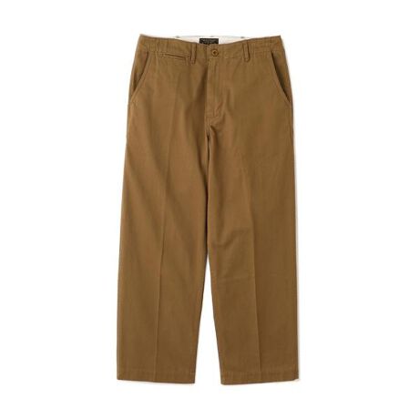 [^ԁF7825910011]50Ñ~^[pc̐n肱܂ꂽƂDnBoʏł݂̂Ƃnwr[EFCgł^tŃRV̂dłBԂȃRC|PbgobN|Pbg̋ʉdl TChV[̃_uXeb`Ɣ̃fBe[𓥏PA肪l߂Ă܂BXLɂ̓X^vŃTCY\LƂ낪AAJWuh炵dオłB̏i̓N[|ΏۊOƂȂĂ܂BySchott^VbgzC_[XWPbg̑㖼ƂSchott̗j́A1913NAj[[NŃA[BEVbgAWbNEVbǧZɂĎn܂B̓CR[gHꂾA1928NɐEŏ߂ătgWbp[̗pC_[XWPbguPerfectovV[Y𔭔B{^dlȂAIȃWPbgƂĘbƂȂǍ̃C_[Xjɑ傫ȉe^BāASchott̖𐢊Eɒm炵߂̂50Nɔ\ꂽ^̃X^bYG|bgɔz`̃f X^[ B[YZbNXsXgY͂߁ÃA[eBXg⃂[^[TCNXgɎxA𒴂i̒ԂƂčȂ̐lX𖣗Bŋ߂ł͒ԃfłȂAJWAC[ȂǁAɎɍ킹Đi𐋂vVYȂBC_[X̗j͉iSchottƂƂɂB