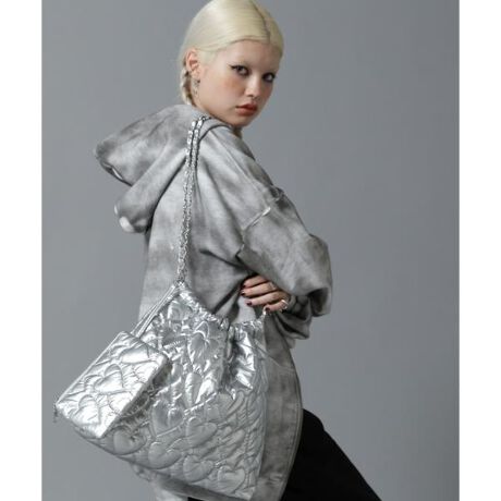 [^ԁF7844976761]SISn[g`[t̃LeBO炵V_[obOBV_[`F[V_[ɂȂĂ׏iȈۂ^Ă܂BASTCYۂ傫[eʂɂȂĂ邽ߕigɏd󂵂Ă܂BySIS^GXACGXzSIS^GXACGX͊؍̃JWAEXg[gEFAuhBghɍ킹HM~bNgeNjJȃfUClC̃uhBfނfUCAVGbgǋȂRXgptH[}X̂IB