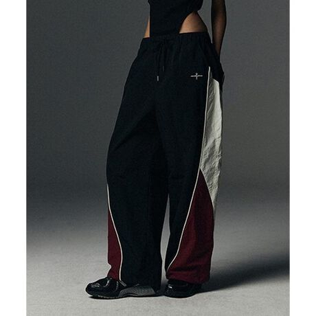 [^ԁF7845910240]NOT4NERDJ[ubN̐؂ւfUCۓIȃiCpcB|PbgɃuh̃VOl`[ShJŏĂ܂BOX߂̃ChVGbgŁÂ܂ܗĂAɔh[R[hŃVGbg𒲐߂ĂTChƃqbvɃ|PbgtB킹gbvXŃXg[gɂX|[eB[ɂn}{łBNOT4NERD(mbgtH[i[h)͊؍E\Ex[XɓWJXg[guhłBghێʂȗvfȂAmbgtH[i[hȂł͂̊ƃACfeBeB\Ă܂B