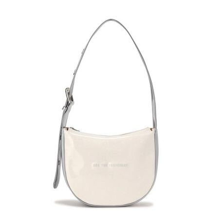 [^ԁF7845976722]SEE YOU YESTERDAY炩ȌƁAƂtHۓIȃV_[obOBPVC̃cƂۂ݂̂VGbgAX^COɏiȔvXBԂȂAKvȂ̂͂悢TCYBV_[Xgbv͒\ŁA|E莝2WAYŊy߂܂Btg̍T߂ȃSvgAVvȒɂ肰ȂYāBJWAɂtF~jɂށAfC[[Xɂ҂ȃACełByDETAIL ^ POINTzÊPVCfނŃ[hȈہE_炩ȃJ[u`EhtHE\ȃV_[XgbvERpNgȂpIȎ[́EtgɍT߂ȃSvgySTYLINGzEVA[Vcfjƍ킹Ĕ̂JWAɁEs[XXJ[gƍ킹ătF~jȈۂɂEmg[R[fɍ킹ĉANZgɉ₩ŁAł咣ȂBق̏̈ႢŁÃX^CVBȁg肰ȂʊhobOłBySEE YOU YESTERDAYzSEE YOU YESTERDAY̓Xg[geCXg̃jZbNXȃuhłBgɃXyNghƂRZvgfĂ܂BWr㍑̍HŕAΓȋzJ҂ɕAނT|[g鎖ŏIڕWłB M̒Ă镞́AǂŒNĂ邩mĂ܂?12΂̎qwZsɂĂmȂA1100~ xœĂ鏗Ă镞܂B̃uh́AǂŁANAĂǂōꂽnJĂ܂Bmׂ͈ł͂ȂB̗ɂ͈łANꂵł܂B ́A{̍HŁA{̐ngč܂BꂪB̃tFAg[huhɌłBɐA𖾂邭uhwSEE YOU YESTERDAYxB