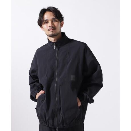 [^ԁF7814952207]THE NORTH FACE ^UEm[XEtFCX   Enride Track Jacket NP22460ssł́uړvɃtH[JXA]Ԃł̑sKɂfBe[fނɂRNVB͂^Xfނ̗pgbNWPbgłB\nɂ̓NVJŏ_炩ȕ̃^XiCgpBn͔̂悢|GXebVŁAnŒ̂}܂Bg̐؂ւɃx`[VzuAʋCBtNgvg̃SŖԂ̎F߂Ă܂B~h[̏ォHD邱ƂłƂTCYBɍ킹VGbgȂAA[`傫AɃ_[c邱ƂŘr₷A^lĂ܂BTHE NORTH FACEȂł͂̋@\AssɑΉfUC߂ACełByTHE NORTH FACE ^UEm[XEtFCXz   1968NɐݗꂽAEghAuh̘V܁THE NORTH FACEiUEm[XEtFCXjBߍȎR𑊎ɒ킷l̐gɂߕ⏬͈؂̑ËȂ@\LĂ܂BɁg̃xXgł邱ƁhX[KɊvV𑱂AẼgbvAEghAuhłB