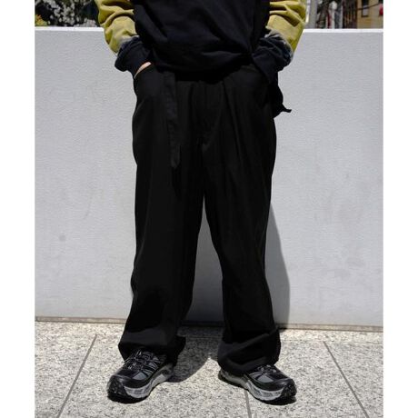 [^ԁF7814910217]B omnivore^r[Ij{[  TR BELT LOOSE PANTSñxgtꂽChXg[g̃fB悭肵KƃCh߂ȃ肪`łBɂ̓h[R[h蒲߉\B|GXeƃ[gݍ킹TRfނŁAyʂŃXgb`VɂȂɂĂ܂ByB omnivore^r[Ij{[zomnivoreGHnɑꂸAlXȃt@bVX^Cƃ~bNXĒmāB