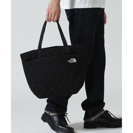 [^ԁF7815976288]THE NORTH FACE^UEm[XEtFCX@Geoface Tote  WItFCXg[g  NM32352dq@₻̎ӃANZT[̎[ɕ֗ȁANbV̂g[gobOłBTCÝAm[g^PC13C`ȈՓIɎ܂15LeʁBtgɂ̓t@Xi[t|PbgAwʂɂ̓I[v|PbgzuB{̓ɂ̓^ubg[łX[u|PbgƁA{̏㕔ɂ̓X}[gtH[ł|PbgAfC[[XłrWlXV[łg₷[Ă܂B莝ɂ|ɂ傤ǂ̃Xgbv́Aו̗ʂX^Cɍ킹Ďgpł܂ByTHE NORTH FACE^UEm[XEtFCXz1968NɃTtVXRőn݂ꂽAEghAuhTHE NORTH FACEiUEm[XEtFCXjBȃ[J[łAX[sOobO̔؂ɁAEFAAegAobOȂǂ̐iÂʂāAAEghA[U[̎xW߂Ċg債Ă܂BAEghAEX|[cV[͂^E[X܂ŁA}`Ɋ􂷂邱ƂgbvAEghAuhƂĔFmĂ܂B܂AlXȃuhA[eBXgƂ̃R{[VIɍsĂ蕝LォlC𔎂Ă܂B