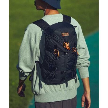 [^ԁF7815976259]MYSTERY RANCH^~Xe[`@GALLAGATOR 20 MQ[^[ 20HnobNJg[܂ŁAzIȃTCỸfCpbNBMQ[^[20fUĈ́AAEghADƂAAEghAł̖`X̊̃xɈグƊ肤EB[NGhEHA[̃j[Yɉ邽߂łB̃pbNɂ́A{[̂XibNA\̃C[ATZbgr[[̂ɏ\ȃXy[X܂BRvbVXgbvƃc[A^b`gtfCW[`F[gp΁Aɑ̃MApbN̊Oɒǉł܂BɃTCNfނgpĂ̂ŁAR̒ŉ߂ԂyނƂł܂BEL[Nbṽbh|Pbg͌XibNAt@[XgGChLbgȂǃnCLO̕KiɑfANZXłE2{̃RvbVXgbvŁApbNŜkŵƃz[hE nCh[VVXeΉEMAɑfANZXł3-ZIPfUCE|Pbgt̃V_[pbh́AgѓdbTOXȂǂ̏[\EIɃTCNfނgpyʑfނŁA^тyXSPECdʁF0.5kgeʁF17L3ӃTCYF44cmx25cmx23cmMATERIALERecycled N.70 x 140 DobbyEYKK zippersyMYSTERY RANCH^~Xe[`zČRꕔɂ̗pAɂ̃obNpbNƂĖMYSTERY RANCHi~Xe[`jBߍȏ󋵉ŃpbNn[hɎgރ[U[ɑ΂AQɐSn悭͂ꂽϋvpbN񋟂ƂVvȗz~^[EXяhERxKChEn^[E~}ÑȂǂȎx𓾂Ă܂B ܂ʊvVAaVȎvzAiȑfށAxŐVZp̑SĂgďɁuȏ̃NIeB͂ȂvƂ鐻iڎwMYSTERY RANCH͉胆[U[̐d܂BT|[gĂẽAoT_[̃tB[hobNƂƂMYSTERY RANCH̓obNpbNXiĂ̂łB