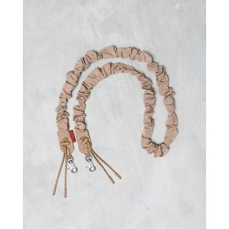 [^ԁF7815970216]Topologie^g|W[  Bungee StrapyXgbvṔzGKgȃVGbgڂfUC̃oW[EXgbv́A퐶Ŏp𔭊܂BȒPɒ𒲐߂ł邱̃Xgbv́AgуP[XobOƂ̑QłB Rɒ𒲐߉\ŁAړIȗprɑΉB dוłKȌyʐ݌v NCbN[Xwr[f[eBNXvyTopologie^g|W[zRƖ`ss҂C[WTopologie(g|W[)́AExploring the city with the spirit of adventure - `SĊX𗷂 RZvgɁAɍ݂ڎwAXVւƓݏoss҂ɂ҂̏iĂ܂B