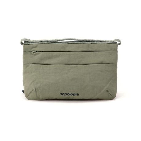 [^ԁF7815970222]Topologie^g|W[@Phone Sacoche 90 Moss Papery tHTRbV90yobOṔzRpNgȃfUCȂADꂽ@\Phone Sacoche 90itHTRbV90j́AiƑ@\˔ĂAKiȂāAꂽX^CbVȃX^Co܂B- o₷X}[gtHp|Pbg- 4̃Wbp[tRp[gg- OANZT[t邽߂̃fCW[`F[EFrO- \Topologie Wares SystemXgbvƑgݍ킹邱Ƃ\- TCY: W18 x H11 x D2 cm- eʁF0.8Li̓obOP݂̂̂ŁAXgbvȂǂ͕ʔƂȂ܂B\߂ByTopologie^g|W[zRƖ`ss҂C[WTopologie(g|W[)́AExploring the city with the spirit of adventure - `SĊX𗷂RZvgɁAɍ݂ڎwAXVւƓݏoss҂ɂ҂̏iĂ܂B