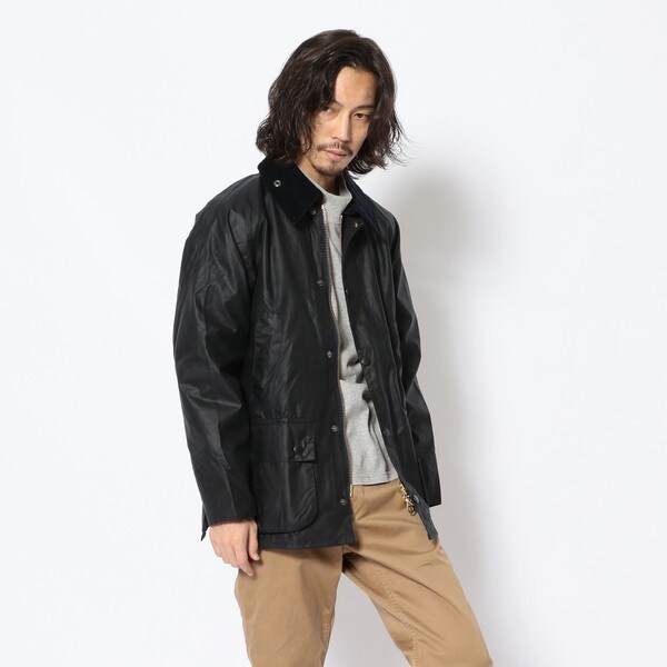 Barbour バブアー M両方背中に色抜けがあります