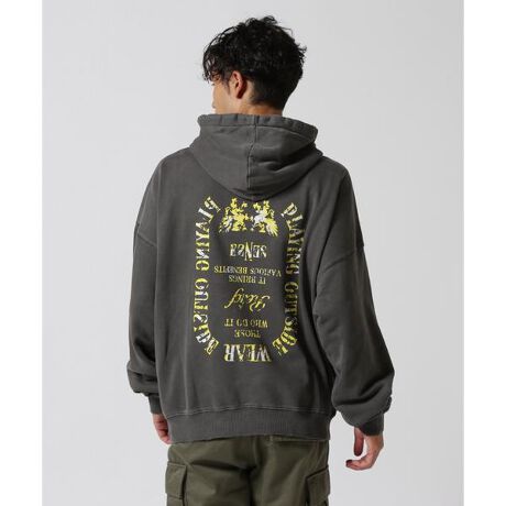 [^ԁF7854231297]LUSORi[\jPIGMENT SWEAT HOODIE EMBLEMAJWeCXg̃OtBbNABe[WCNȒÂꂽ͋CỸp[J[BÒ̂悤ȂȂꂽ\Ă܂B݌␞A{fB[ɂă_[WH{Ă܂ByLUSOR^[\z[\̓eŁuVѐlvƂӖBƂꂽuh́AOŗVԃnbs[ȑlɂƂfBN^[̑z߂Ă܂B