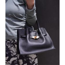 ビーセカンド(B'2nd)のVIOLAd’ORO (ヴィオラドーロ) TRERO／V-1496／イタリアンWフェイスレザートート