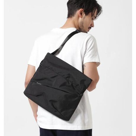 [^ԁF7855976252]THE NORTH FACE (UEm[XEtFCXjPyrenees Shoulder L NM82508 sl[V_[LX^Co}bgȎ̃V_[ie8LjłBfނɂ́Axƌy𗼗840fj[̃WjAoXeBbNiC̗pĂ܂B{̓ɁAt@Xi[t|PbgƃbVXbg|Pbg𑕔Btgɂ̓t@Xi[t|PbgAwʂɃXbg|PbgA܂܂ȏ̎[ɕ֗łB\bhȂAjƂɎg₷JWAȕ͋C̃fUCŁAtH[}JWA܂Ŋ􂷂ACełBFabric840DTCNiCFunctionɃt@Xi[t|PbgƃbVXbg|PbgYxgiSizeONE SIZEWeight280gColorubN@H22.5~W33.5~D7.5cmCapacity8LyTHE NORTH FACE ^UEm[XEtFCXz1968NɐݗꂽAEghAuh̘V܁THE NORTH FACEiUEm[XEtFCXjBߍȎR𑊎ɒ킷l̐gɂߕ⏬͈؂̑ËȂ@\LĂ܂BɁg̃xXgł邱ƁhX[KɊvV𑱂AẼgbvAEghAuhłB