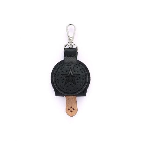 [^ԁF7855970309]ITTI^Cb`^Art by ojagadesign NUNKI ^ DIPLO FJORD^ITTI-GOODS-075-ogaja-DFA[gƃNtgZʂȃL[Lbv BU[NtgWJuh OJAGA DESIGN ITTI ^bOg񂾃XyVACeBITTI ̒ԑfނɉACCɂ͂ȂʂȋgpAOJAGA DESIGN̑zZpŎdグꂽiłB\Ɨ̗ʂOJAGA DESIGN̏ےł䊐fUCꂽ̃L[Lbv́A\ňقȂ\A2̃fUCyނƂł܂Bkȍ荞݂͂܂ŃA[gî悤ŁAobOɕt邾ŁAɐꂽ݊vXĂ܂BdlEXibv{^JEiXJ~1TCYH8.0cm ~ W4.3cm ~ D2.0cm (܂)dʁ16gDIPLO FJORDN₵@140Nȏ̗jA郁]ƑΓɃmȂĂƃyK[(LUDWIG PERLINGER Gmbh)\ṽVPJ[tAgDIPLO FJORD(fBvtBh)hBV{ɂAe͐ɕxłA≘ɋAɂA@\IȔvłB܂ANVbNłȂ烂_Ȉۂ󂯂J[ÓAɓnĐX̃uhƂ肵ĂƂŏoAɂ͂ȂdオƂȂĂ܂BShellFCOW LEATHER PERLINGER - LEDER Germany ^ DIPLO FJORDg̃j^[̈ႢɂAi̐FقȂČꍇ܂BBv̓VR̕𐶂߁AɂĂV⏬ꍇ܂BBƂŐ삳Ă邽߁AF`Ɏ኱̍oĂ܂ꍇ܂ByITTI^Cb`zOI肷̑fނTOKYOɗƂ݁ALxȌo萶ݏot@bV_̃ACeBɃVvłȂJeSCYȂAvVIȃfUCĂB