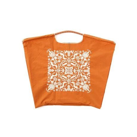 [^ԁF7855976877]Ƃ|GXefނ̃obOBnƌ݂̂fނŌyƈ芴܂B̂ЂTCYɐ܂肽߁Aoɕt̃SŊȒPɂ܂Ƃ߂܂BGRobOƂāAו̃TuobOƂĕ֗Ɏ܂BƂ͂Av[gƂĂ߁BБɈoƃV_[obOƂĎgpł܂ByBall&Chain^{[Ah`F[zBALL&CHAIN i{[Ah`F[j́AfUCv_Ng̗͂ʂāA̒CɂčsƂza܂B\[VfBA̍LɂNNƂȂĂ邱ƂAñR~jeBAlƂ̊ւ肠؂Ȑ̒ɂȂĂĂ܂B{[Ah`F[uh́A܂܂ȃv_NgʂāAƌȂƂŐ܂͂AumEJ^`vɂčsƍlĂ܂B uBALL&CHAINvvWFNg̃VbsOobO̔̈ꕔ͓{ԏ\Ђ̊ƂĊt܂B