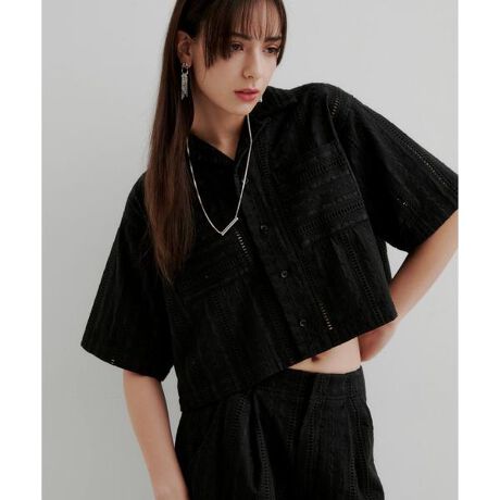 [^ԁF7855223001]sSchott~RUMBLE REDtSchottIWĩRbghJnV[g̊J݃VcɃfUC܂BtgfUC̓VvłAobNX^C̑傫ȃ^bNŁAL悤ȃVGbgBƂTCYŃJWAȂGKgɂpł܂BLiԂ́Afނ̃pcƃZbgAbvŒ܂B7855210010yRUMBLE RED^ubhzWORK EMILITARYE SPORTEMOTORCYCLEEVINTAGEc͒jiD悭痂hIȐEBRUMBLE REDɂ́AuSvƂӖ߂܂B́AقȂ郂młdȂ镔͕K݂邱Ƃ܂BȂ킿A킽AiD悭痂B̊y̎ɁB킪܂܂Ȃ킽́ÅyɂAiD悭痂AāAn܂BySchott^VbgzC_[XWPbg̑㖼ƂSchott̗j́A1913NAj[[NŃA[BEVbgWbNVbǧZɂĎn܂B̓CR[gHꂾA1928NɐEŏ߂ătgWbp[̗pC_[XWPbguPerfectovV[Y𔭔B{^dlȂAIȃWPbgƂĘbƂȂǍ̃C_[Xjɑ傫ȉe^BāASchott̖𐢊Eɒm炵߂̂50Nɔ\ꂽ^̃X^bYG|bgɔz`̃fhX^[gB@̐V삱AfwUEChEiMu\ҁvxŁA}[EuhZƌĂ郂fłB̌[YZbNXsXgY͂߁ÃbN~[WVɎxA𒴂i̔ԂƂčȂ̐lX𖣗Bŋ߂ł͒ԃfłȂAJWAC[ȂǁAɎɍ킹Đi𐋂vVYȂBC_[X̗j͉iSchottƂƂɂB