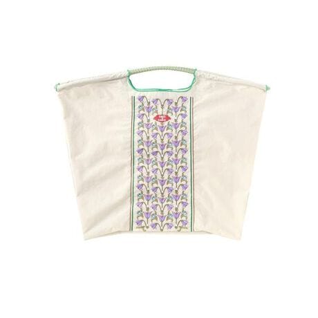 [^ԁF7856976721]Ƃ|GXefނ̃obOBnƌ݂̂fނŌyƈ芴܂B̂ЂTCYɐ܂肽߁Aoɕt̃SŊȒPɂ܂Ƃ߂܂BGRobOƂāAו̃TuobOƂĕ֗Ɏ܂BƂ͂Av[gƂĂ߁BБɈoƃV_[obOƂĎgpł܂ByBall&Chain^{[Ah`F[zBALL&CHAIN i{[Ah`F[j́AfUCv_Ng̗͂ʂāA̒CɂčsƂza܂B\[VfBA̍LɂNNƂȂĂ邱ƂAñR~jeBAlƂ̊ւ肠؂Ȑ̒ɂȂĂĂ܂B{[Ah`F[uh́A܂܂ȃv_NgʂāAƌȂƂŐ܂͂AumEJ^`vɂčsƍlĂ܂B uBALL&CHAINvvWFNg̃VbsOobO̔̈ꕔ͓{ԏ\Ђ̊ƂĊt܂B