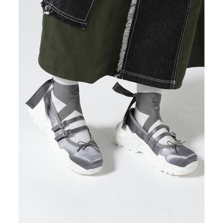 [^ԁF7874990791]ROYAL FLASH ʒigDV[Y̗lȃXNGAgD⃊{fBe[ATe̎Ńo[iC[WV[YB܂ŕʒł͓WJȂTeV[YƃJ[܂ŃCCłWJȂGRAYō쐻Ē܂B2{̃obNƃ{XgbvANZgƂȂ鏗炵Abp[ɁAXj[J[\[Z1BɊ郊{͒E\ŁA菜Ăp܂B{i͊COYł̃TCYWĴ߁A{TCY\L菭傫߂̂ƂȂĂ܂B舵ӎF̏íAAbp[ɔɃfP[gȑfނgpĂ܂Bёfނ̓A|ɂ莅яoAЂAVAщH𐶂₷Ă܂BC⊾AJȂǂŔGƁAV~̌ƂȂ܂̂ŁA\ɂӂB܂AFڂ̋ꂪ܂̂ŁAZFiƂ̑gݍ킹̂p͂BϐF̋ꂪ邽߁A˓ĕۊǂĂBN[jO͐XɂkBAKIKOAOKI^ALRAILfUCi[Eؖq{̃EBYt@bVuhB2015NtēRNVŃfr[BuhRZvǵAuɐރt@^W[A{IȊoŐ؂ƂĂBt@bV𐶂ŝׂ̂ƑAZЂƂ̐pߕvB