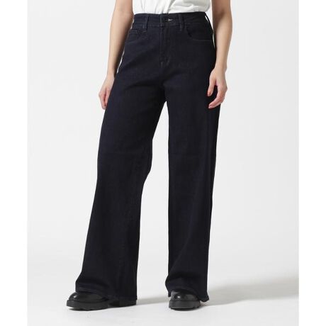 [^ԁF7875911702]KEIRAChȃVGbgRtH[gȃ[hŒȂ郂fKEIRABx[VbN5|PbgdlŁAWbp[tg̗pBLkɗDꂽuFREE MOVEvfނŁA₷oBCfBSŐ߂nɃXH{fjłBDENHAM^fn2008NɃI_EAXe_aDENHAM(fn)́AۓIɂCMXl̃fjElWFC\EfnɂĐݗ܂BWFC\́ATgAYƃueBbVEAi[L[gݍ킹邱ƂŗLłAԂɍ]CMXlfUCi[Joe Casley - Hayford(W[ PCX[ wCtH[h)̃[NVbvɂĐnْ̍f̘r𖁂܂B̌8NقǃfjƊEœ̂AfjRT^ǵuClinic{vݗǍAۓIȃv~AW[YuhłBlue Bloodݗ܂BWFC\2008N̏߂Ƀ[bpAAJA{ȂǂK܂A̗̒Ńfj̐E܂ł̋n߂ĂƂO܂B̌ނ͂ɓfjւ̏MIȎuȃNGCeBu`[AAXe_ɃX^WIݗBfnuh̒aւȂ܂Bufnuh́Afj̓`Zpɑ΂ċXyNgȂAϋɓIɐVfUC邱ƂӂA`ƐĩoXɃtH[JX𓖂ĂĂ܂vfñfUC`[́ASẴfjɑ_sGȎ┭AuW[CJ[(fjEl)vƂĂ̐ȃNtg}Vbv_𔭊悤ɓw߂Ă܂B̓fjłȂAfnWJSẴCƃACe̐YɂĂłBu͌ڋqɑ΂AƂɋŊJӂȂAĂ̂ǂ肪oقǂ̃ACepӂĂ܂B͂ACeB̕@́Ag̒ɉRÛȂB̃oXnAIȃfBe[𔭖AߑIȎp͂ƕ\邱Ƃłvfjɑ΂ẴWFC\̂ЂނȎṕÂ܂܃uh̎vȃCXs[VƂȂĂ܂B