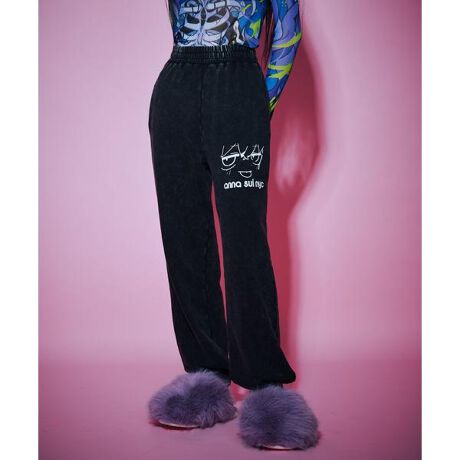 [^ԁF7875210783]fW^NGC^[ ̎cĂ炳ANNA SUI NYC̃XyVR{[VBj[NȃvgۓIȃXEFbgpcBLN^[̕\ɒڂAڌ̃p[ĉ݂U΂߂ANNA SUI NYC炵VѐSfUCB360xǂ猩Ă䂫ACpNĝ{łB_炩XEFbgfނ́A肪ǂfC[ɍœKB{fB̓P~Ju[`ƃI[o[_CHgݍ킹AghCNȕ\ɁBJ[́A_炩Ȉۂ̃sNƁA[hȃubN2FWJBV[YTERAXEFbgt[fB[ii:7875231716)Ƃ̃ZbgAbvpŁAɓꊴ̂X^CO܂BANNA SUI NYC^Ai XC GkCV[j[[N\RNVuhANNA SUIAfC[JWAɊy߂VuhƂāAANNA SUI NYCX^[gBuhRZvǵuSOUVENIR NYCvuNEW YORKŃVbsO悤ȃNNve[}ɁAlhfUCACeWJB]̃Ap̊TOɔꂸARŃnbs[ȃt@bVāB