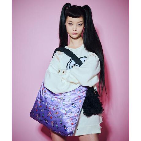 [^ԁF7875276715]fW^NGC^[ ̎cĂ炳ANNA SUI NYC̃XyVR{[VB|Pbg̎hJANZg̃VvȃfUCƁAR{IWȋvgy߂郊o[VudlBӂƂȓ̃nh́Aڂ̃Lb`[łȂAy₩ŉKȎSnBobN̎o̓h[R[hōi邱ƂŋВ^ɂȂ}`WAYdlBӂӂ̃t@[|[``[A؂₩Ƃ肰ȂVѐSY܂B[͂ƌy˔ĂAfC[炨o܂ŕL􂵂Ă܂BANNA SUI NYC^Ai XC GkCV[j[[N\RNVuhANNA SUIAfC[JWAɊy߂VuhƂāAANNA SUI NYCX^[gBuhRZvǵuSOUVENIR NYCvuNEW YORKŃVbsO悤ȃNNve[}ɁAlhfUCACeWJB]̃Ap̊TOɔꂸARŃnbs[ȃt@bVāB