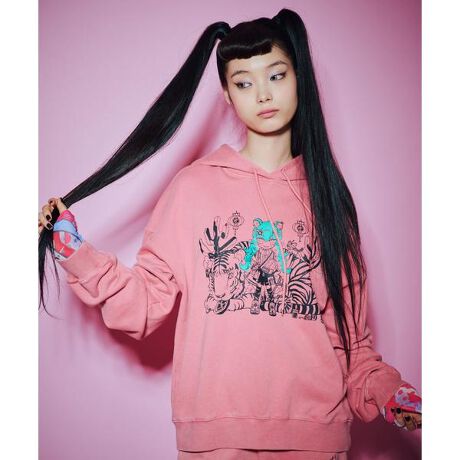 [^ԁF7875231716]fW^NGC^[ ̎cĂ炳ANNA SUI NYC̃XyVR{[VBcĂ炳̓̈łJtȃA[g[Nămg[ƃANZgJ[2Fŕ\BXg[gƃA[gZABꖳ̑݊܂B{fB̓P~Ju[`ƃI[o[_CHgݍ킹AghCNȕ\ɁBJ[́AۓIȃsNƃVbNȃubN2FWJB V[YTERAXEFbgpc(i7875210768)ƃZbgAbvł̒p߂łBANNA SUI NYC^Ai XC GkCV[j[[N\RNVuhANNA SUIAfC[JWAɊy߂VuhƂāAANNA SUI NYCX^[gBuhRZvǵuSOUVENIR NYCvuNEW YORKŃVbsO悤ȃNNve[}ɁAlhfUCACeWJB]̃Ap̊TOɔꂸARŃnbs[ȃt@bVāB