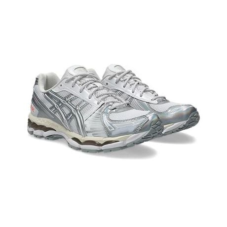 [^ԁF7886992208]ASICS^AVbNX^GEL-KAYANO 12.1^1203A996HOLIDAYV[Yɂ͂ʂGEL-KAYANO 12.1GEL-KAYANO 12.1́A2006NɔꂽjOV[Y̓IȃfUCIȃ\[Ƒgݍ킹Ă郂fłB̃f̃Abp[́A[bp̊ZƂ̍\AыɃCXpCAꂽfUCɂȂĂ܂Bd̂fUCXg[[̈ŁAAbp[ɎgpꂽI[vbVɂʋC߁AKɕۂ܂BHOLIDAYV[Yɓo̖{íAI[o[Cɂ̓^bNœFɋPp[c{AA_[C[ɎgpꂽBe[WbV̏ɃANZgfUCɎdグĂ܂B~bh\[ɂGEL-NIMBUS 17Ɠ\[̗pBjỎKlĐ݌vĂAOƂƕ̂QGELeNmW[ƁAFLUIDRIDE\NbV񋟂܂BGEL-KAYANO 12.1 Xj[J[́A2006 Nɔꂽo[W̏ےIȃfUCfBe[̃c[VXeƑgݍ킹Ă܂B̃fUC̃Abp[́A[bp̃SVbNl̊ZƂ̍\IȋIȎɃCXs[V𓾂Ă܂BI[o[Cɂ́A^bNȓF̃ANZgƃBe[W̃bṼA_[C{Ă܂B~bh\[ɂGEL-NIMBUS 17V[YƓc[OVXe̗pBX̓}\̉KdĊJAfAGELeNmW[CT[gFLUIDRIDENbV\̗pĂ܂Basics^AVbNX1949Nɐ_ˎsɋSˏnƁB鐭[}̕hƃxiX̌tu_ɋFȂ΁ASȐĝɌSȐ_ꂩƋFׂ(Anima Sana in Corpore Sano)vAVbNX̎Ж̗RƂȂĂ܂BX|[cɂ錒SȐN̈琬ړIɁA{iIɃX|[cV[Y鐢EɌւWpuhƂĈꎞzA܂ł̓t@bVACRƂĂڂuhłBASICS SPORTSTYLEInspired by sport defined by style.X|[ceNmW[CtX^CցBNANeBuȓ퐶̊ł悤ɁBKǂ݂Ȅ݁AAjꍇ܂iɖ肪ꍇ͕sǂƒv܂BEV[Y̐@Aڒ܂̕tD̃YAc݂ꍇ܂Asǂł͂ȂAi̎dlƂĂ܂BEfނ͎ȑfނ݂̂fڂĂ܂BEY̊֌WAiɂČYقȂꍇ