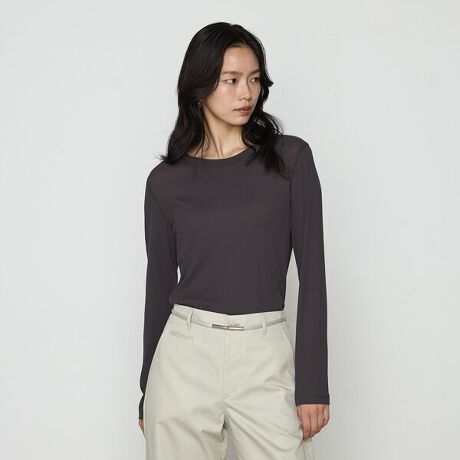 [^ԁF15-66EK04-205]sfUCt̂ɗDtBbgLтǂAƂeRvI[o[łBe̖DȂAwŜ͂ɂ邱ƂŒSnƃXgb`ɂĂ܂BO{jU܂Xeb`ŖD̂ȂAANZgĂ܂BZ[^[vI[o[݂̋肩炿ƌʂ̃lbN܂̑傫ɂĂ܂B܂Âő̂X^CO߂łBV[YʂĒx[VbNȃVGbǵAꖇłjbgVcȂǂ̃Ci[ƂĂ劈ԈႢȂłBsfށtȃX[s}̋Qgp@ׂȃeRłBӂƏ_炩A炳ƂG肪łBLkLbNobNɗDĂ邽߁ASnǂłB