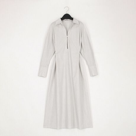 [^ԁF15-72OK02-205]sfUCt[Xgbp[݂[hȕ͋C̃XgCvVcs[XłBT߂AC̃OłƂcVGbgłBeɂ鋤n[vƃ{^𗯂߂ƃ^bNɃEGXgiA܂ׂqőOŌ񂾂ƁAVGbg̕ύXy߂ꒅłBlbN̊J[̂ŃCi[̒߂3V[YĒAL~\[nClbNCi[܂ŃC[hyꒅłB[߂̌xĉő΂ǂApcƂ̃C[hlɂȂ܂B^bNBƑ̃OJtXANZgɂȂA܂ԂグĂȂꂽ͋CɂȂ܂BsfށtFȂ܂͋ĈXgCṽXgCvfނłBʏ킽ĎƂ悱̖{144~80ʂ̍̂łȂfނ͖{𓯂炢ɐ݌v邱ƂɂA͂Ȃ_炩Sn̗ǂ͋ĈfނɎdグĂ܂B