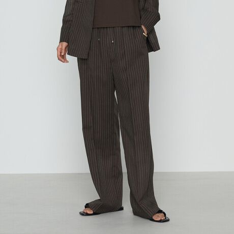 [^ԁF15-05PK09-205]sfUCtXgCṽV[vȕƃbNX̂EGXgShXg̒pǂAĂɌĂ҂̃C[W[pcłBZ^[V[̂܂݃Ror܂ɌĂʂ҂ł܂Bfނ̃WPbgiiԍ:15-05GK04-205jƍ킹ăZbgAbvł̒p͂AOWiiԍ:15-05VK07-205jjbgTVcAǂȃgbvXɂƌ܂֗ȈꒅłBsfށt{̍ΉׂJꂽDA߂ƂƂɓ{iBjŊJꂽV|GXe{CłB]̖D͌̂tBg100ōĂ̂ōDĽ򊴂oĂ܂܂AщHʉ̂Xp|GXegݍ킹čĂ܂BN̑fނ́AtBg̎ZiMnĈ̉邱ƁjɂA͂芴oɂ򉻁A^\hɂȂ鎅H{Ă܂BHł͏oȂxǂ͂ARVĂ܂BN̑fނɔׁAoN򉻂ɂÃC[W[͂̑fނłBsZbgAbvtfނ̃WPbgiiԍ:15-05GK04-205jƍ킹āAZbgAbvƂĂ܂B݌ɂȂꍇ܂̂ŁA\߂܂Byӎz摜̏i17:_[NuE~x[W̓TvigpBeĂ܂Bł邩Aۂ̏i̐Fɋ߂Â悤OꂵĂ܂AdlAHATCYAfޓ኱قȂ邱Ƃ܂̂ł܂B