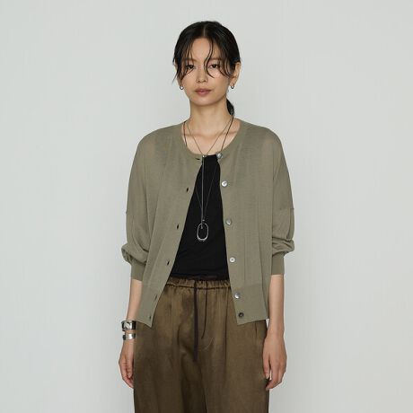 [^ԁF15-67IM01-205]sfUCtVGbgI[o[TCYłȂꊴAtׂė߂ăvI[o[ƂĂĂ܂Brʂۂ̔G̗ǂƂƂ͊΂ދG߂ɂ҂łB6A7x̃{gXƍ킹₷lɐ߂IWiJ[łBsfށt_[Rbg14GVVPbgijH{AQŃVo_[RbgAIWiJ[Ő߂Ă܂BQĂ܂̂ŁAƂ̕ҒnɂȂ܂B